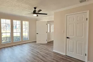 16627 Aldenham Pl, Spring, TX 77379 - Photo 10