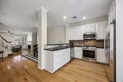 1001 Van Buren Street, Houston, TX 77019 - Photo 2