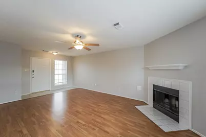 8906 Belle Glen Drive, Houston, TX 77099 - Photo 4