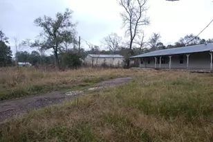623 Co Rd 786, Buna, TX 77612 - Photo 2