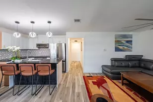 4805 Southwind St, Houston, TX 77033 - Photo 2