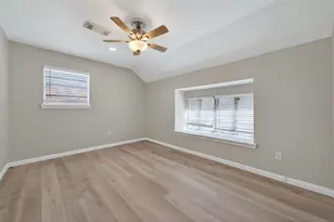 702 Rosewood Dr, Baytown, TX 77520 - Photo 28