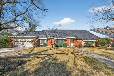 702 Rosewood Drive, Baytown, TX 77520 - Photo 1