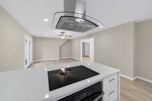 702 Rosewood Dr, Baytown, TX 77520 - Photo 26