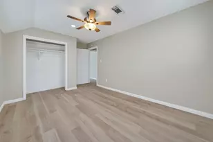 702 Rosewood Dr, Baytown, TX 77520 - Photo 30