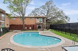 8110 Albacore Dr, Houston, TX 77074 - Photo 12