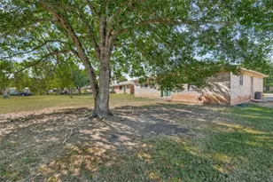 408 Mahan St, Wharton, TX 77488 - Photo 32