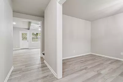 10647 Hazelhurst Drive, Houston, TX 77043 - Photo 14