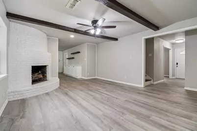 10647 Hazelhurst Drive, Houston, TX 77043 - Photo 8