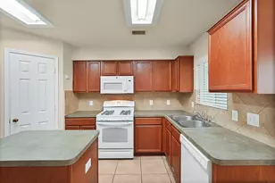 29417 Forest Floor Ln, Spring, TX 77386 - Photo 10