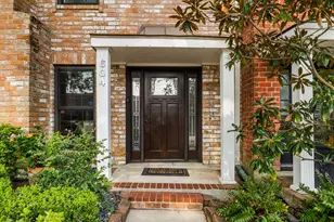 604 Augusta Dr, Houston, TX 77057 - Photo 2