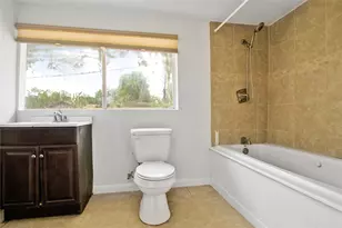 615 S 7th St, La Porte, TX 77571 - Photo 46