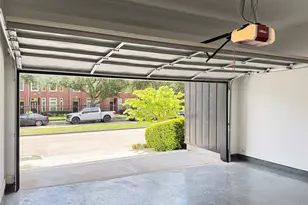 807 Memorial Heights Dr, Houston, TX 77007 - Photo 4