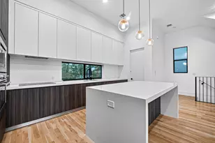 807 Memorial Heights Dr, Houston, TX 77007 - Photo 10