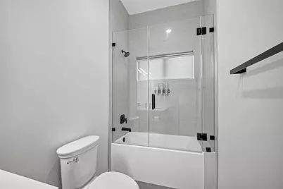 807 Memorial Heights Drive, Houston, TX 77007 - Photo 30