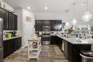 915 Farm Path, Brenham, TX 77833 - Photo 10