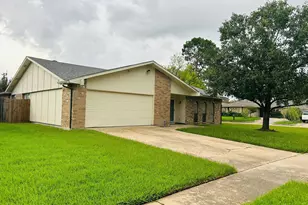 16902 Castle Fraser Dr, Houston, TX 77084 - Photo 2