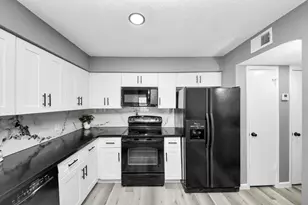 6281 Ludington Dr, Houston, TX 77035 - Photo 4