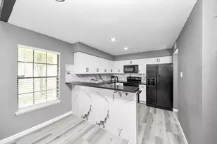 6281 Ludington Dr, Houston, TX 77035 - Photo 12
