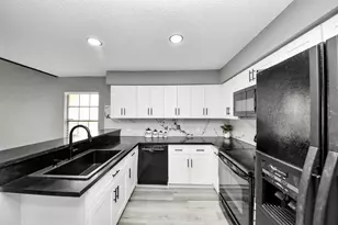 6281 Ludington Dr, Houston, TX 77035 - Photo 8