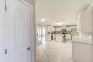 1009 Susan St, Dayton, TX 77535 - Photo 10