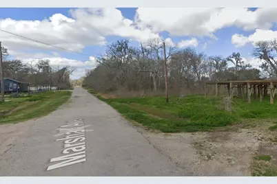 000 Marshall Avenue, Holiday Lakes, TX 77515 - Photo 2