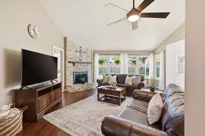 3031 Becket Street, Pearland, TX 77584 - Photo 2