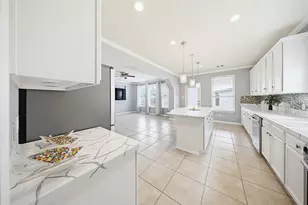 19534 Remington Cross Dr, Houston, TX 77073 - Photo 14