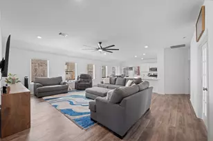 237 Augustine Wy, Magnolia, TX 77354 - Photo 6