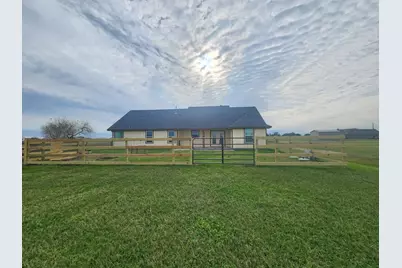 608 Quarter Horse Trail, Angleton, TX 77515 - Photo 46