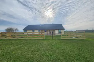 608 Quarter Horse Trail, Angleton, TX 77515 - Photo 46