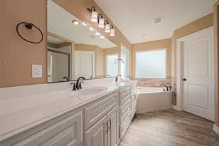 608 Quarter Horse Trail, Angleton, TX 77515 - Photo 30