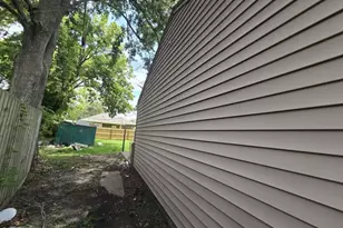5 Lanes End St, Baytown, TX 77520 - Photo 12