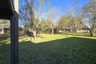 5 Lanes End St, Baytown, TX 77520 - Photo 14