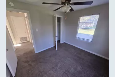 5 Lanes End Street, Baytown, TX 77520 - Photo 8
