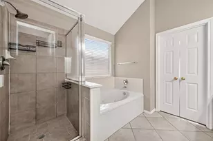 6910 Renata Cir, Houston, TX 77084 - Photo 18