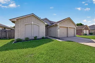 6910 Renata Cir, Houston, TX 77084 - Photo 2