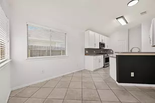 6910 Renata Cir, Houston, TX 77084 - Photo 10