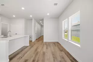 1886 Redwood Ln, Dayton, TX 77535 - Photo 6