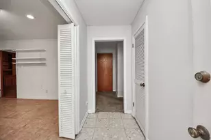 9006 Springview Ln, Houston, TX 77080 - Photo 2