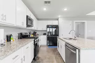 705 Flycatcher Dr, Palacios, TX 77465 - Photo 24