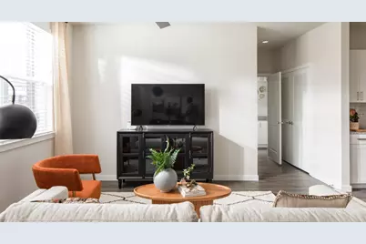 12111 Main Street #3204, Houston, TX 77035 - Photo 2