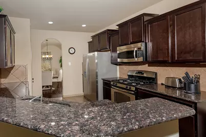 222 Hawkhurst, The Woodlands, TX 77354 - Photo 4