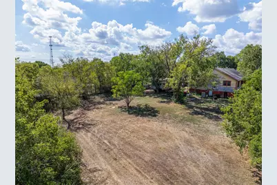 201 S Porter St, Caldwell, TX 77836 - Photo 4