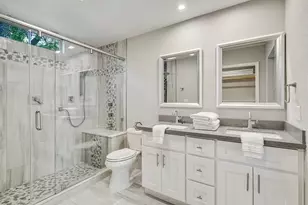 42 Kittiwake Ct, The Woodlands, TX 77380 - Photo 32