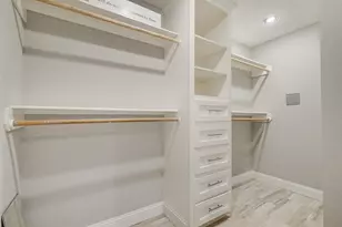 42 Kittiwake Ct, The Woodlands, TX 77380 - Photo 34