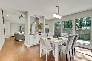 42 Kittiwake Ct, The Woodlands, TX 77380 - Photo 12
