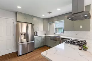 982 W 42nd St, Houston, TX 77018 - Photo 4