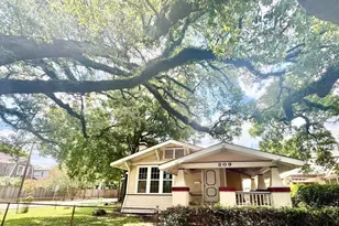 309 Bayland Ave, Houston, TX 77009 - Photo 1
