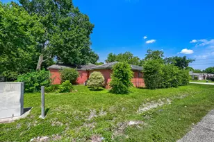 4538 Larkspur St, Houston, TX 77051 - Photo 12